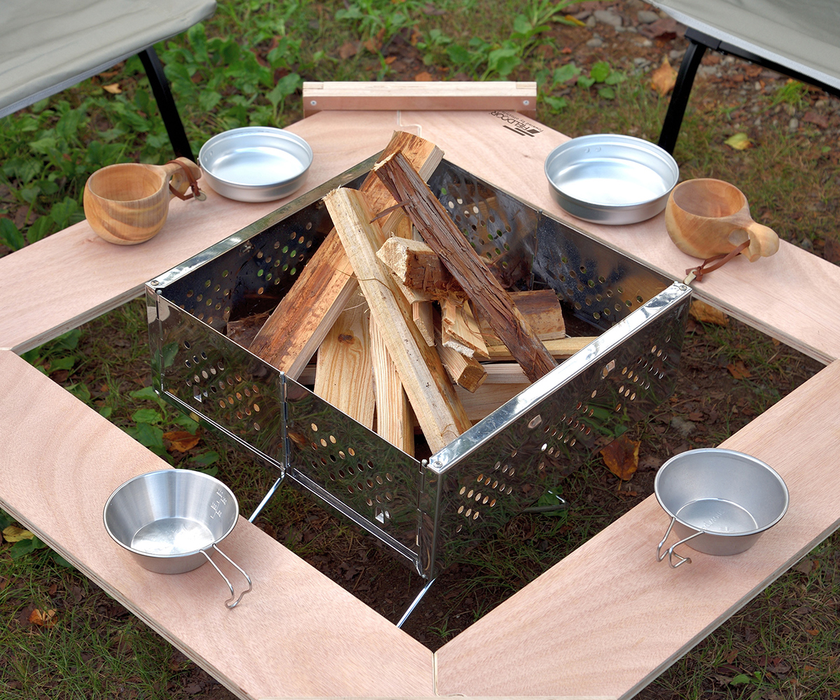 FIELDOOR（フィールドア） | パネル式木製囲炉裏テーブル